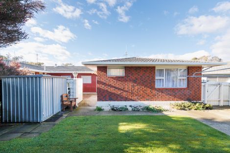Photo of property in 5 Hollows Crescent, Takaro, Palmerston North, 4412
