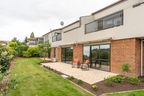 Photo of property in 61 Grosvenor Gardens, Flagstaff, Hamilton, 3210