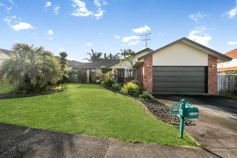 Photo of property in 13 Rathmar Drive, Manurewa, Auckland, 2105