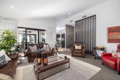 Photo of property in 40 Cameo Grove, Marshland, Christchurch, 8083