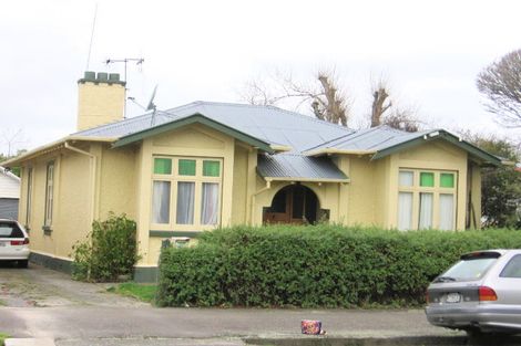 Photo of property in 15 Oxford Street, Hokowhitu, Palmerston North, 4410