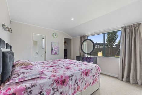 Photo of property in 56 Fairview Place, Te Puke, 3119