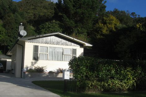 Photo of property in 76 Hine Road, Wainuiomata, Lower Hutt, 5014