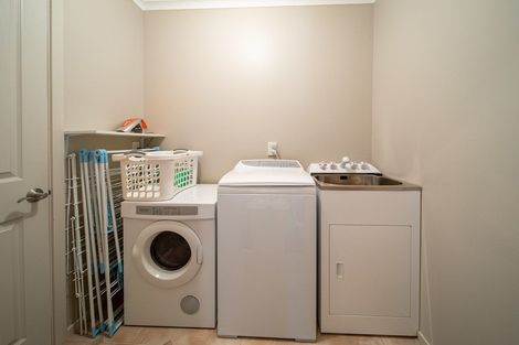 Photo of property in 98a Shields Street, Clyde, 9330