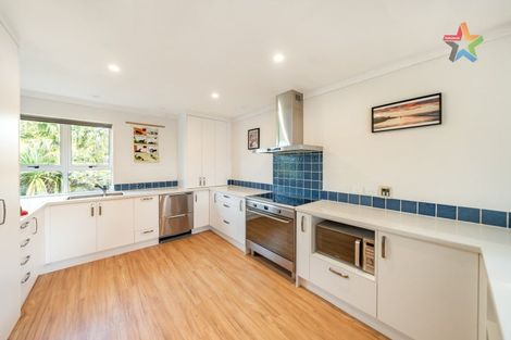 Photo of property in 94 Normandale Road, Normandale, Lower Hutt, 5010