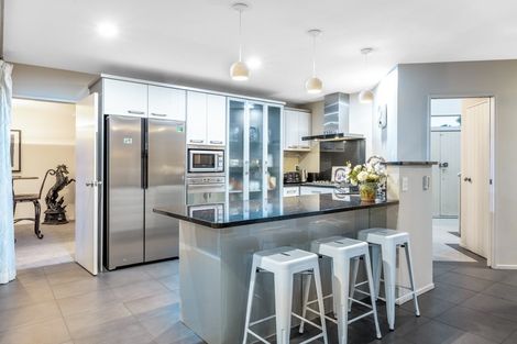 Photo of property in 37b Macleans Road, Bucklands Beach, Auckland, 2014