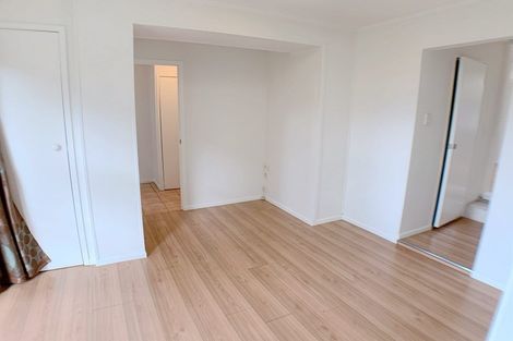 Photo of property in 37 Miro Street, New Lynn, Auckland, 0600