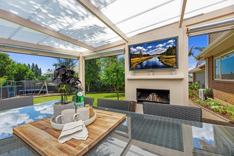 Photo of property in 11 Hinton Place, Pyes Pa, Tauranga, 3112