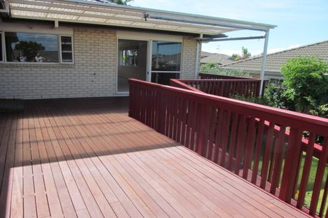 Photo of property in 11 Kath Hopper Drive, Orewa, 0931