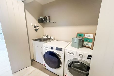 Photo of property in 86 Rosalie Terrace, Kelvin Grove, Palmerston North, 4414