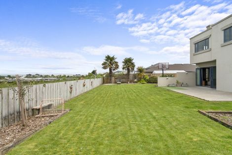 Photo of property in 55 Royal Oak Drive, Kelvin Grove, Palmerston North, 4414