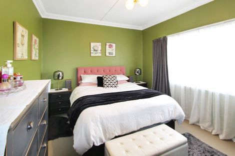 Photo of property in 8 Huxley Street, Pahiatua, 4910