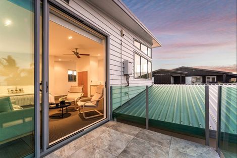 Photo of property in 26 Taumata Road, Omaha, Warkworth, 0986