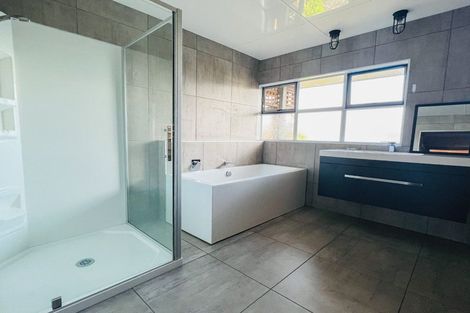 Photo of property in 134 Franklin Road, Parua Bay, Onerahi, 0192