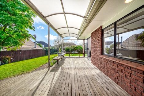 Photo of property in 57 Dalwhinnie Parade, Highland Park, Auckland, 2010