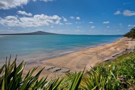 Photo of property in 20 Seabreeze Road, Narrow Neck, Auckland, 0624