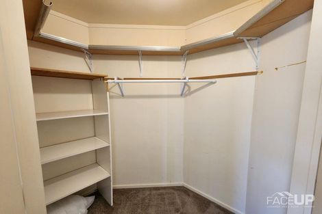 Photo of property in 20 Whiting Grove, West Harbour, Auckland, 0618