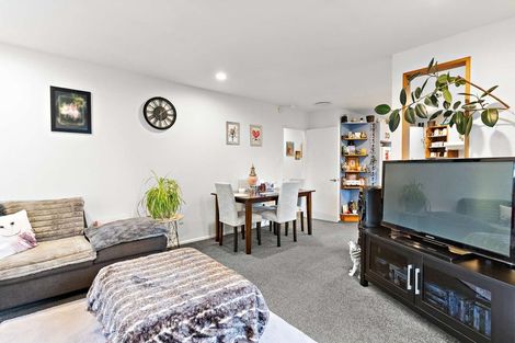 Photo of property in 2/38 Fenchurch Street, Redwood, Christchurch, 8051