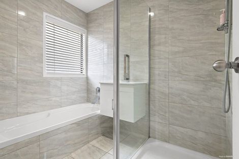 Photo of property in 7 Redlands Grove, Swanson, Auckland, 0612