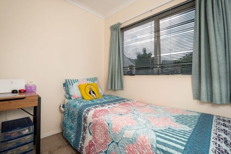 Photo of property in 5/16 Vinograd Drive, Te Atatu Peninsula, Auckland, 0610