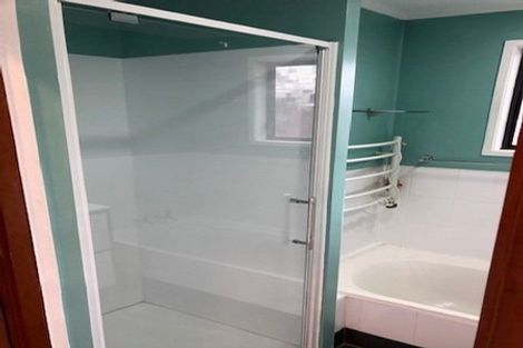 Photo of property in 51 Saddleback Rise, Murrays Bay, Auckland, 0630