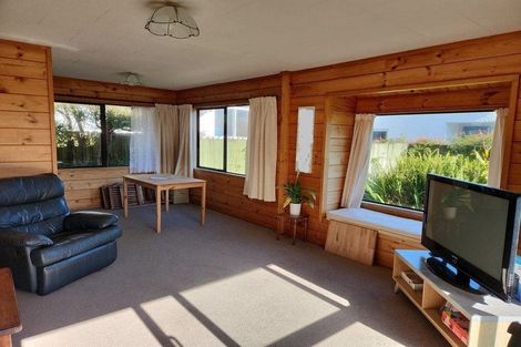 Photo of property in 108a Mana Esplanade, Paremata, Porirua, 5026