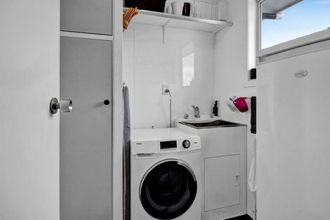 Photo of property in 15 Davidson Street, Hawera, 4610