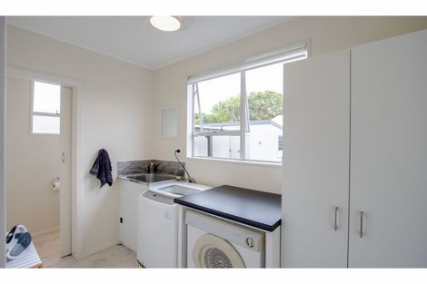 Photo of property in 504 Grove Road, Mayfair, Hastings, 4122