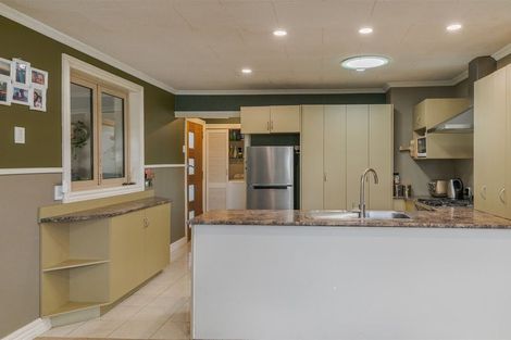 Photo of property in 32 Brougham Street, Westport, 7825