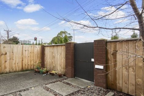 Photo of property in 2/85 Normandy Avenue, Melville, Hamilton, 3206