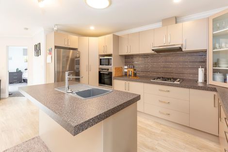 Photo of property in 7 Kimshee Way, Tuakau, 2121