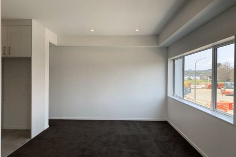 Photo of property in 70 Kerrykeel Drive, Flat Bush, Auckland, 2019