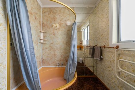 Photo of property in 18 Pompolona Street, Te Anau, 9600