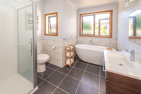 Photo of property in 11 Windsor Terrace, Durie Hill, Whanganui, 4500