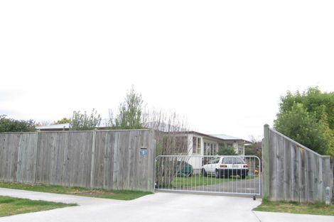 Photo of property in 3 Hammond Road, Taradale, Napier, 4112