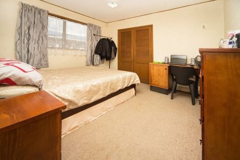 Photo of property in 21 Hillcrest Avenue, Hillcrest, Auckland, 0627