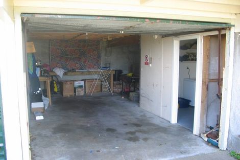 Photo of property in 8 Aspen Grove, Maungaraki, Lower Hutt, 5010