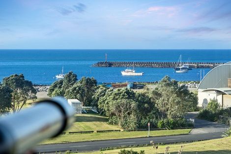 Photo of property in 68 Whiteley Street, Moturoa, New Plymouth, 4310