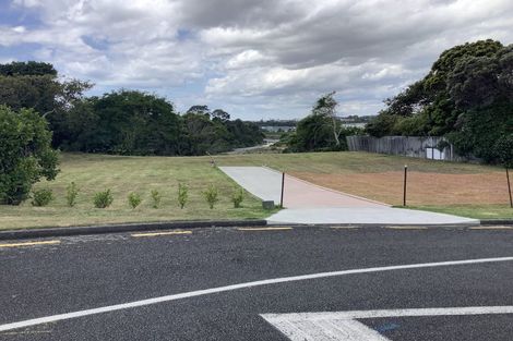 Photo of property in 1 Raiomiti Street, Fitzroy, New Plymouth, 4312