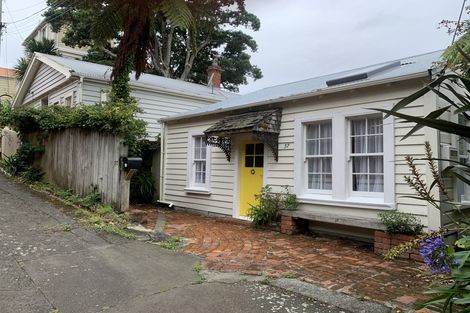 Photo of property in 37 Glenbervie Terrace, Thorndon, Wellington, 6011