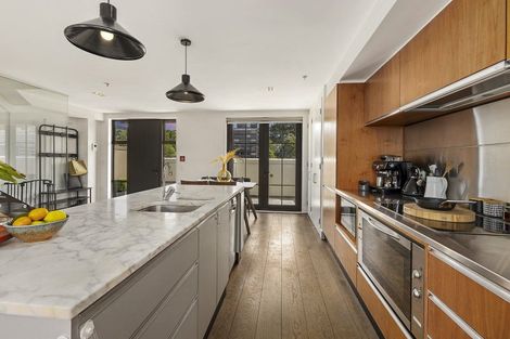 Photo of property in Augusta Apartments, 37/254 Willis Street, Te Aro, Wellington, 6011