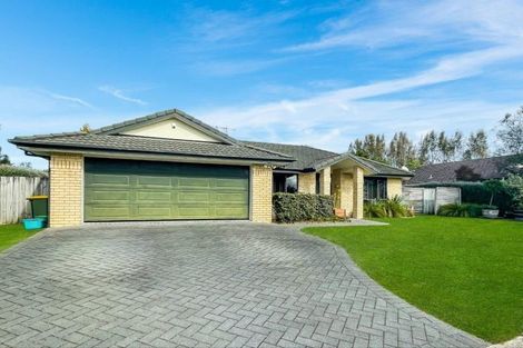 Photo of property in 18 Malbec Place, Rototuna, Hamilton, 3210