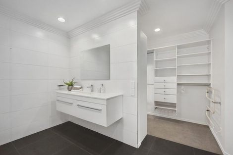 Photo of property in 2/17 Sanders Avenue, Takapuna, Auckland, 0622