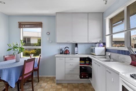 Photo of property in 2/23 Branksome Place, Parklands, Christchurch, 8083