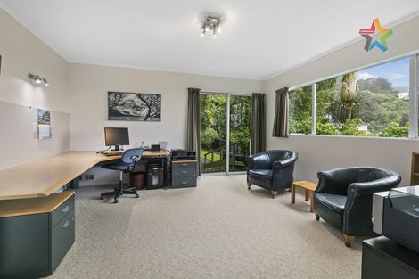 Photo of property in 16 Summit Road, Fairfield, Lower Hutt, 5011