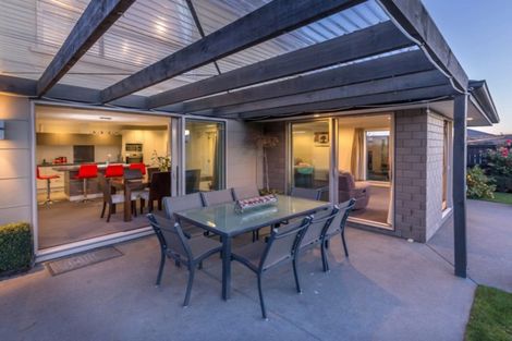 Photo of property in 32 Date Crescent, Aidanfield, Christchurch, 8025