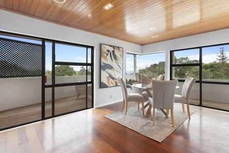 Photo of property in 92b Sandspit Road, Shelly Park, Auckland, 2014