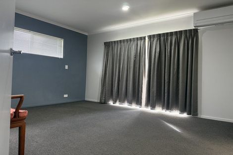 Photo of property in 35 Croftview Road, Wattle Downs, Auckland, 2103
