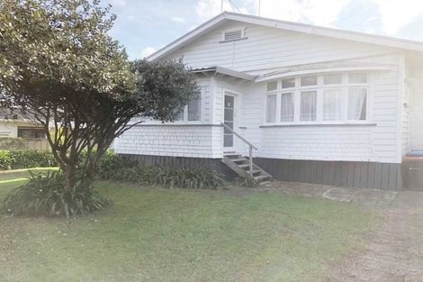 Photo of property in 35 Fir Street, Waterview, Auckland, 1026