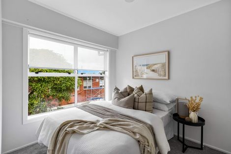 Photo of property in 1/242 Onewa Road, Birkenhead, Auckland, 0626